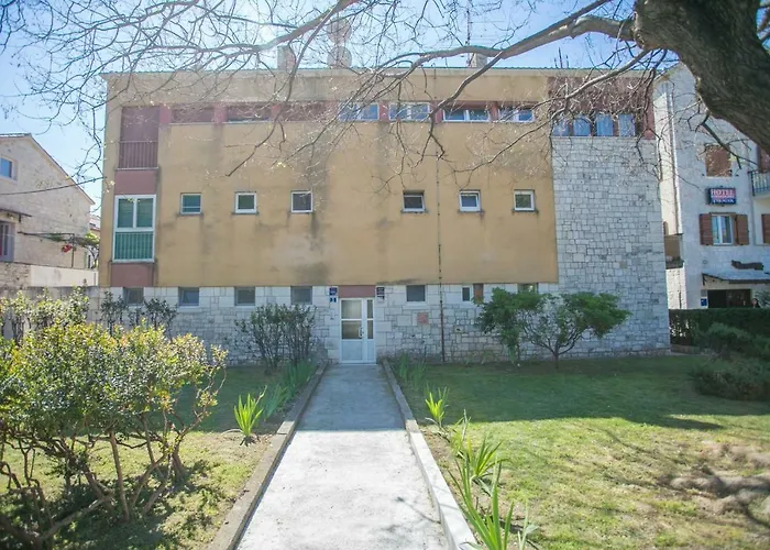 Modern Living In The Heart Of Trogir